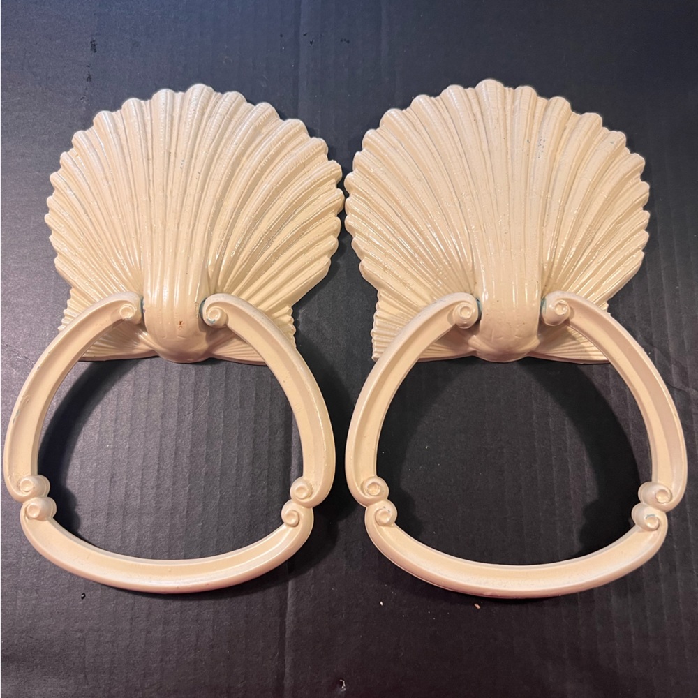 Set of 2 VTG Sea Shell Towel Holder HOMCO Beach Ocean Decor Beach Cottage